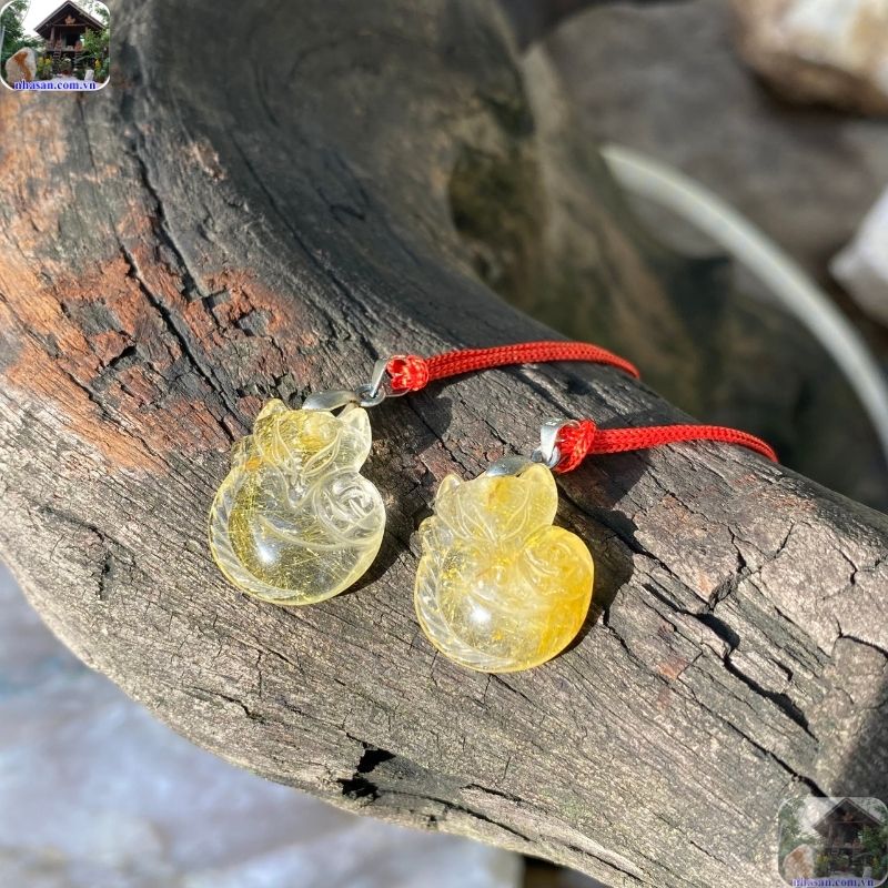 Nếu cầu tài lộc: Hãy chọn thạch anh tóc vàng hoặc đá mắt hổ để kích hoạt năng lượng Nếu cầu tài lộc: Hãy chọn thạch anh tóc vàng hoặc đá mắt hổ để kích hoạt năng lượng