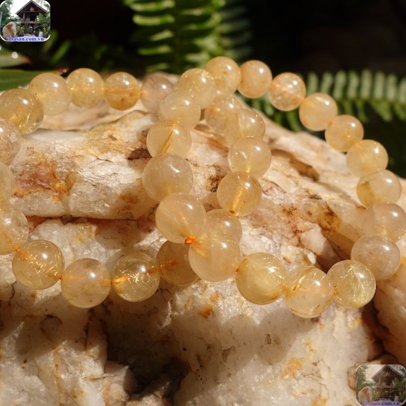 Việc thiếu kinh nghiệm khi mua vòng đá thạch anh rất dễ khiến khách hàng rơi vào bẫy Việc thiếu kinh nghiệm khi mua vòng đá thạch anh rất dễ khiến khách hàng rơi vào bẫy