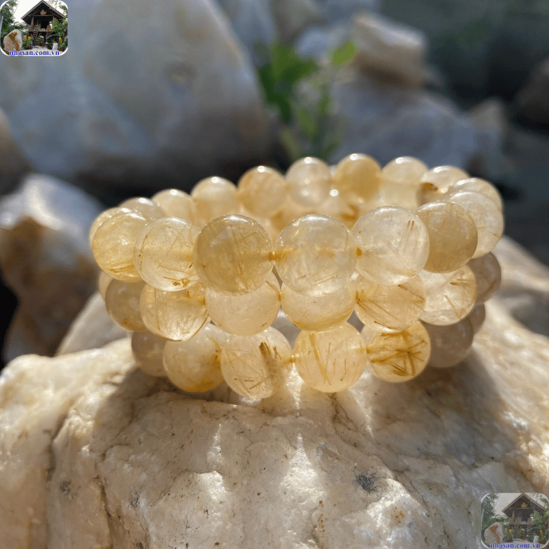 Thạch anh tóc vàng, đá mắt hổ, tay trái là lựa chọn hoàn hảo để thu hút tài lộc Thạch anh tóc vàng, đá mắt hổ, tay trái là lựa chọn hoàn hảo để thu hút tài lộc