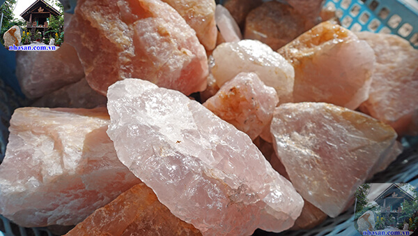 Đá quý tồn tại với thời gian hàng nghìn triệu năm Đá quý tồn tại với thời gian hàng nghìn triệu năm