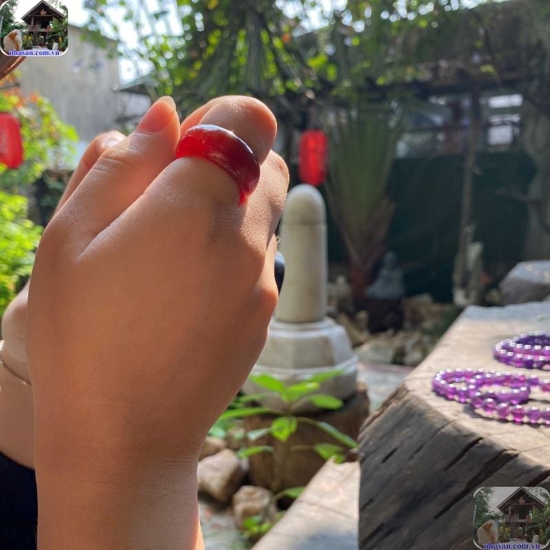 Ngón trỏ đại diện cho hành động, sự định hướng và khao khát thành công Ngón trỏ đại diện cho hành động, sự định hướng và khao khát thành công