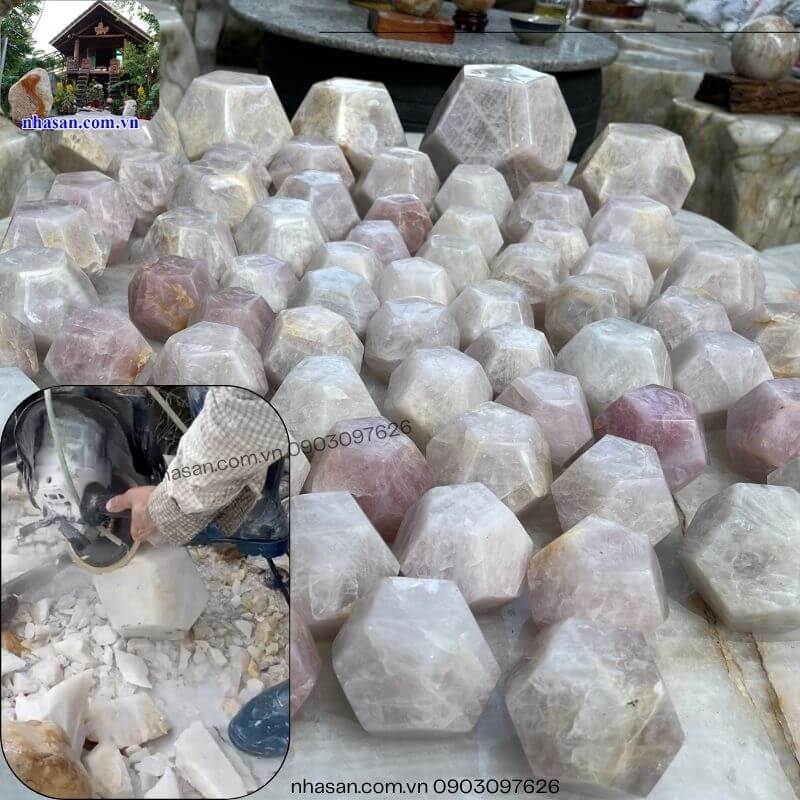 Tùy theo kích thước, màu sắc, độ đẹp của đá sẽ dao động giá khác nhau Tùy theo kích thước, màu sắc, độ đẹp của đá sẽ dao động giá khác nhau