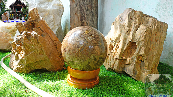 Quả cầu phong thủy có ý nghĩa gì? Quả cầu phong thủy có ý nghĩa gì?