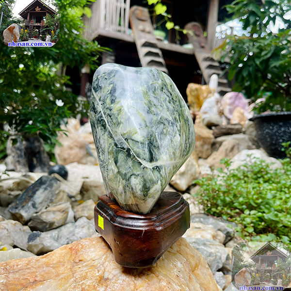 Đá cẩm  thạch sở hữu vẻ đẹp sang trọng và quý phái Đá cẩm  thạch sở hữu vẻ đẹp sang trọng và quý phái