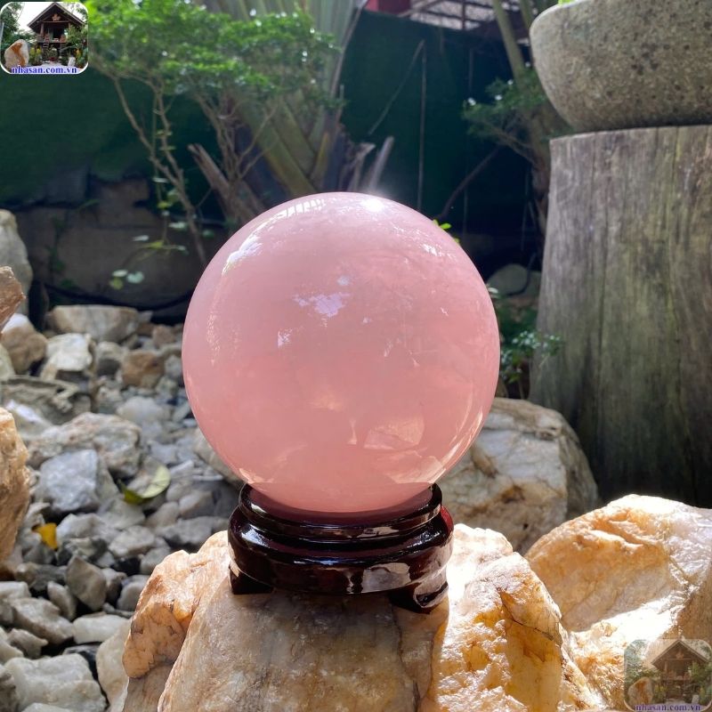 Thạch Anh có rất nhiều màu sắc, bất kể bạn thuộc mệnh Kim, Mộc, Thủy, Hỏa hay Thổ đều có biến thể phù hợp Thạch Anh có rất nhiều màu sắc, bất kể bạn thuộc mệnh Kim, Mộc, Thủy, Hỏa hay Thổ đều có biến thể phù hợp