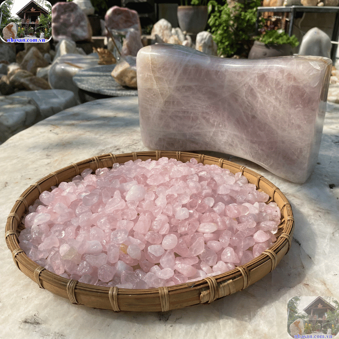 Đặt đá thạch anh hồng trong phòng ngủ giúp cải thiện chất lượng giấc ngủ Đặt đá thạch anh hồng trong phòng ngủ giúp cải thiện chất lượng giấc ngủ