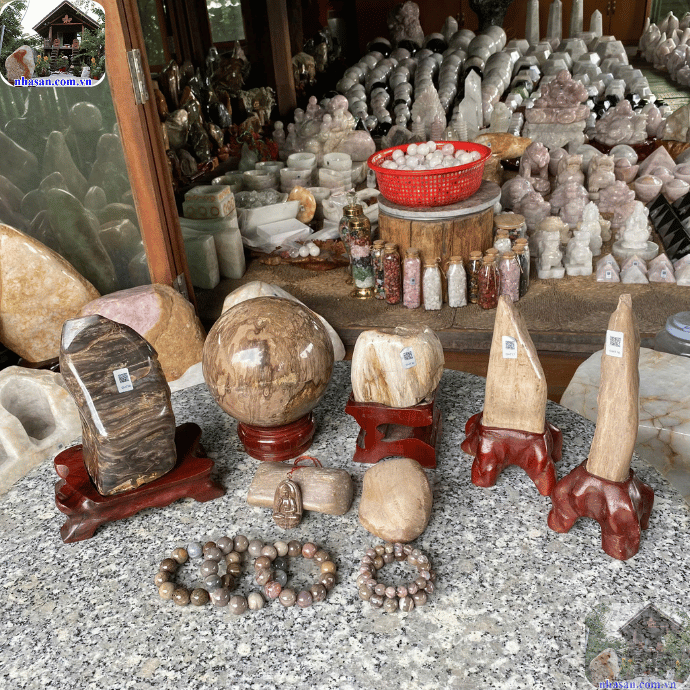 Quá trình này khiến những đường vân gỗ sống động như thật và cứng như đá Quá trình này khiến những đường vân gỗ sống động như thật và cứng như đá