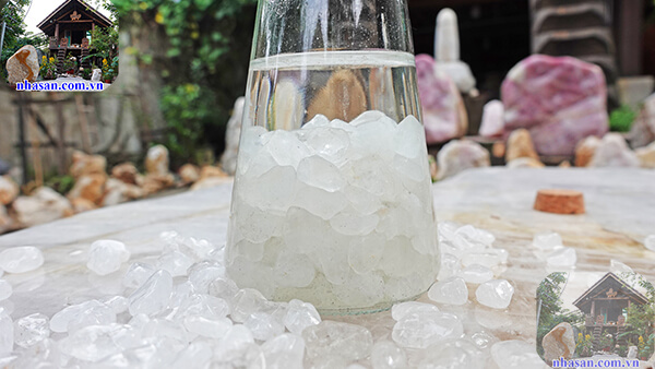 Thạch anh bảo bình thủy là gì? Loại đá giúp tẩy uế khí Thạch anh bảo bình thủy là gì? Loại đá giúp tẩy uế khí