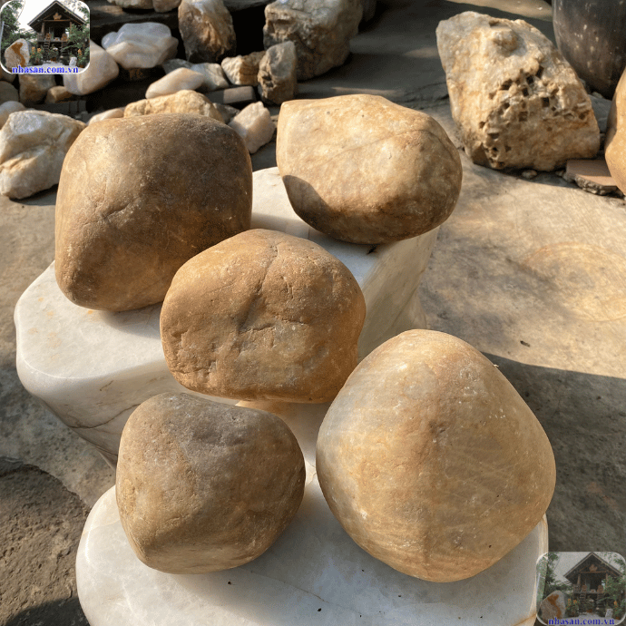 Đặt thạch anh cuội ở phòng khách, bàn làm việc, phòng ngủ giúp thanh lọc không khí Đặt thạch anh cuội ở phòng khách, bàn làm việc, phòng ngủ giúp thanh lọc không khí