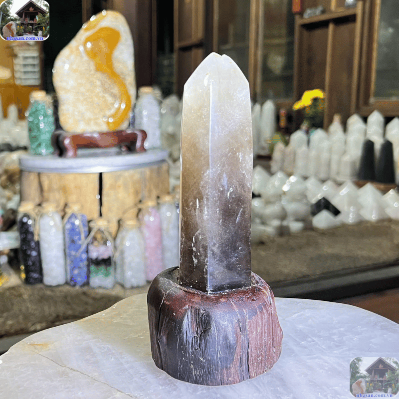 Thạch Anh Khói có tác dụng gì trong việc cải thiện cuộc sống và vận mệnh của bạn?  Thạch Anh Khói có tác dụng gì trong việc cải thiện cuộc sống và vận mệnh của bạn?