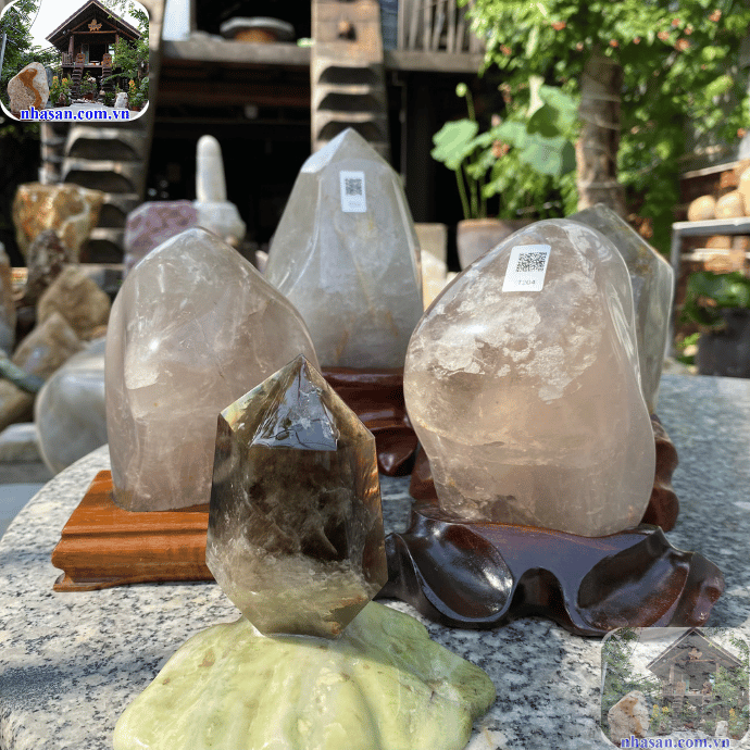 Thạch anh khói hợp mệnh gì trong phong thủy Thạch anh khói hợp mệnh gì trong phong thủy