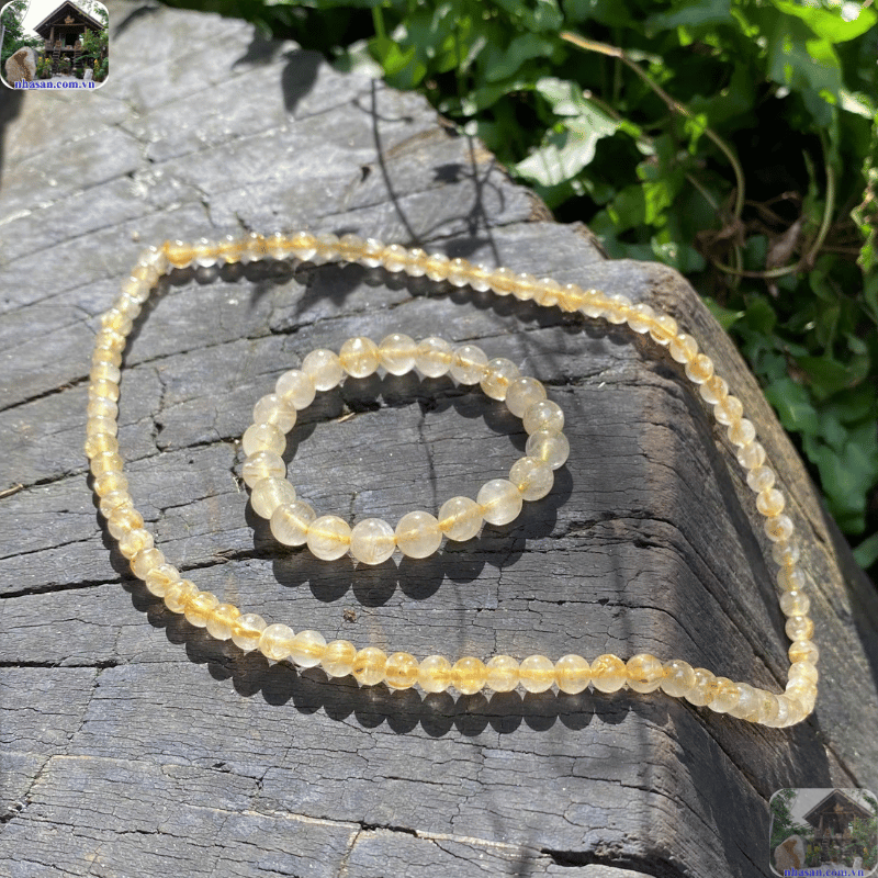 Người mệnh Hỏa băn khoăn: thạch anh tóc vàng hợp mệnh Hỏa không? Đáp án là Có Người mệnh Hỏa băn khoăn: thạch anh tóc vàng hợp mệnh Hỏa không? Đáp án là Có