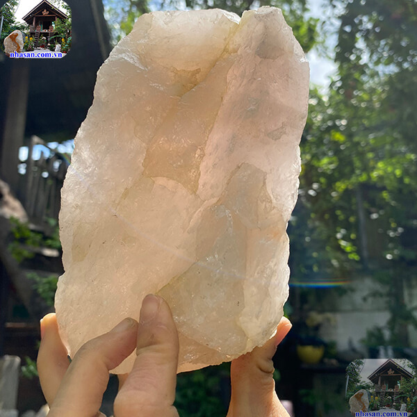 Thanh tẩy đá bằng âm thanh giúp loại bỏ năng lượng xấu Thanh tẩy đá bằng âm thanh giúp loại bỏ năng lượng xấu