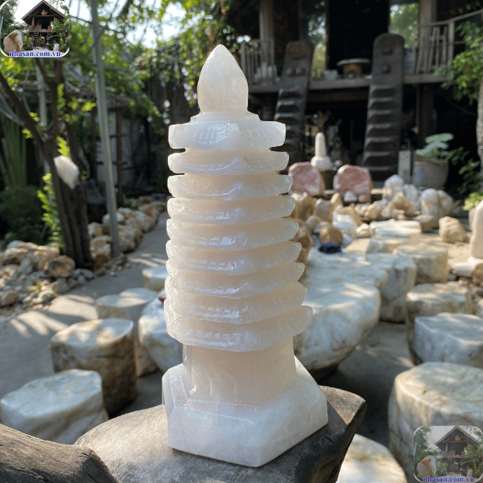 Theo quan niệm, số 9 là con số của sự viên mãn, trường tồn và quyền lực tối cao Theo quan niệm, số 9 là con số của sự viên mãn, trường tồn và quyền lực tối cao