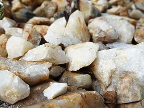 The most popular types of quartz stone today