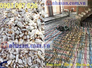 Quartz stone strewn the floor