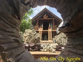 Golden feng shui stone lucky