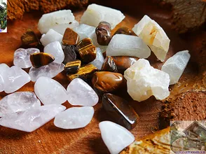 What color stone does Destiny Metal wear? 4 types of feng shui stones suitable for par Kim