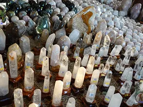 Tips to identify fake quartz stone