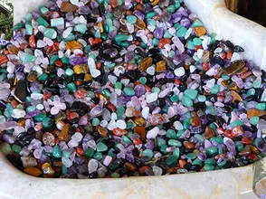 Where to buy reputable crushed quartz stone?