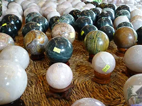 Where to buy feng shui stone ball? - House on stilts in the Central Highlands of Binh Duong