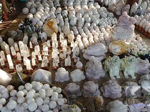 Purify and recharge feng shui quartz stone