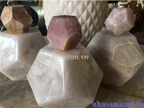 Meaning of Rose Quartz and White Quartz