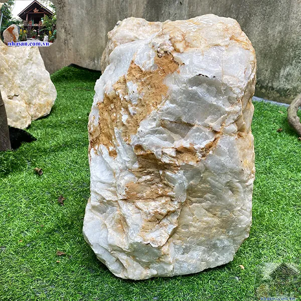Đá thạch anh trắng thô khối 51kg-K125
