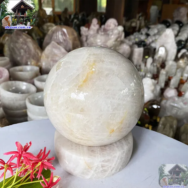 Quả cầu thạch anh trắng 13cm-3.38kg-QC1044