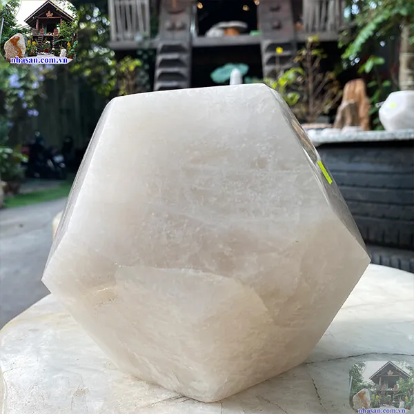 Đá thạch anh 12 mặt 16cm-4.79kg - QC995