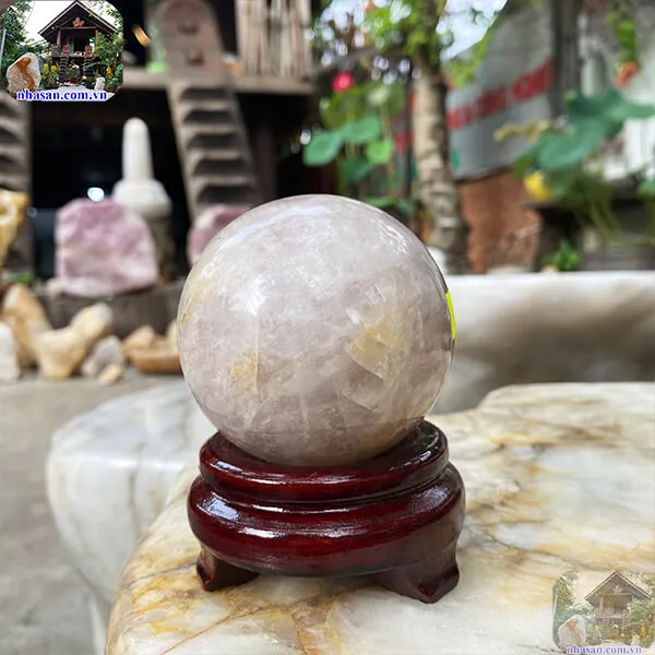 Quả cầu thạch anh hồng 7.6cm-680gr-QC1089
