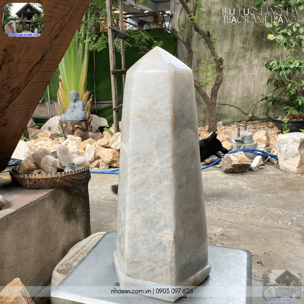 Trụ lục lăng thạch anh trắng nặng 37.4kg, cao 54.5cm x ngang 23cm - T720 