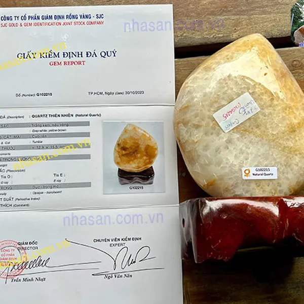 Thạch anh bông vàng 2.4kg (KT: 21 x 13 cm) - TAV149