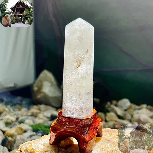 White quartz crystal pillar T227