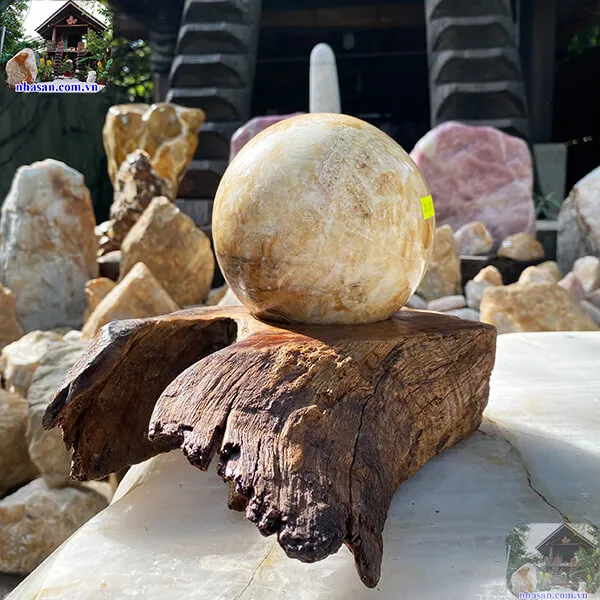 Quả cầu thạch anh bông vàng tự nhiên QC1263-3.74kg-14cm