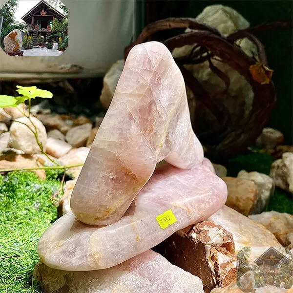 Trụ đá thạch anh hồng 3.4kg, cao 18cm x ngang 27cm -T552