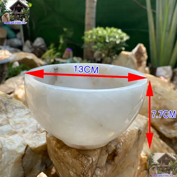 Bát đá thạch anh trắng 860gr-13cm B58