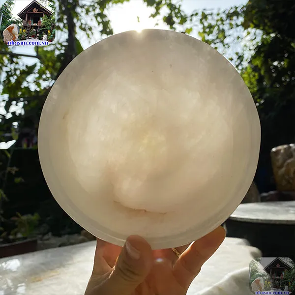 Bát đá thạch anh trắng 0.98kg-14.5cm B27