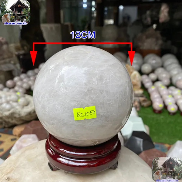 Quả cầu thạch anh trắng 12cm-2.56kg-QC1050