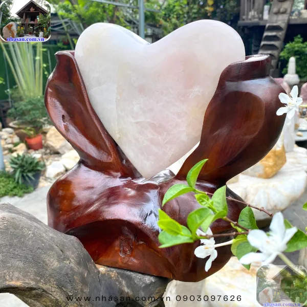 Trụ trái tim thạch anh hồng - Mở luân xa tim và lòng trắc ẩn