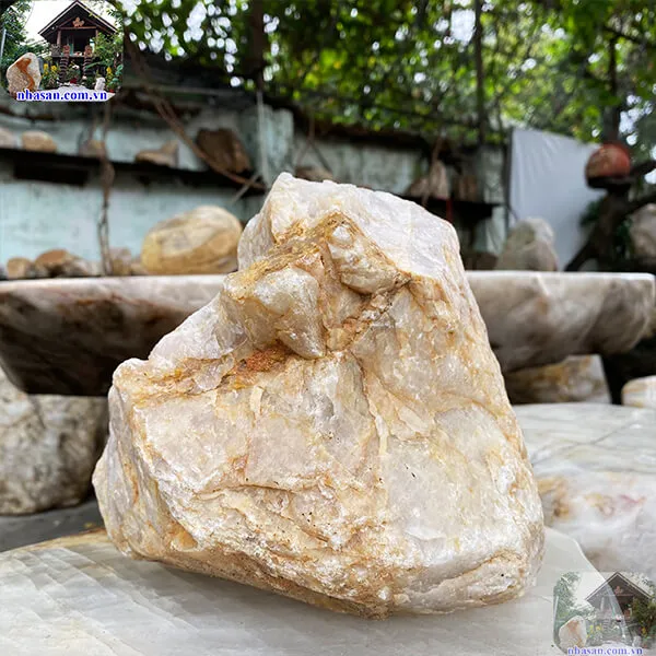Đá thạch anh hồng thô khối 10kg-K133