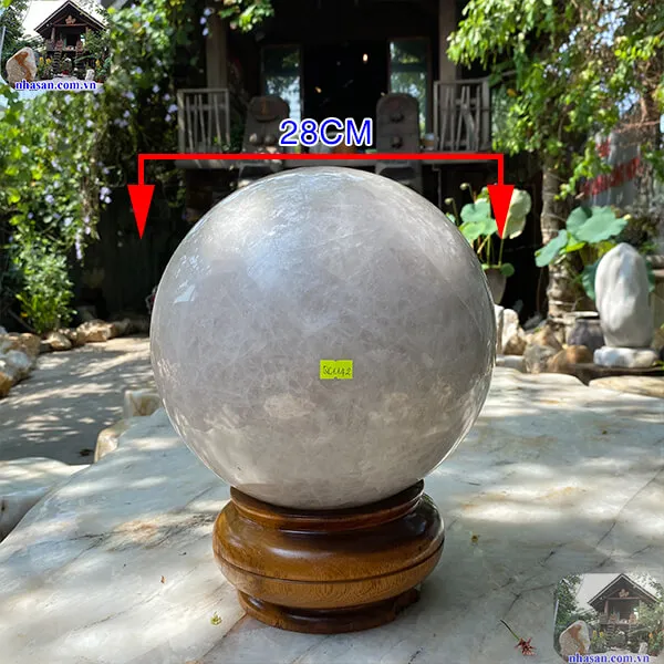Quả cầu thạch anh trắng 28cm-30.5kg-QC1142