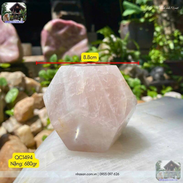 Đá thạch anh 12 mặt QC1494 - 680gr - 8.8cm