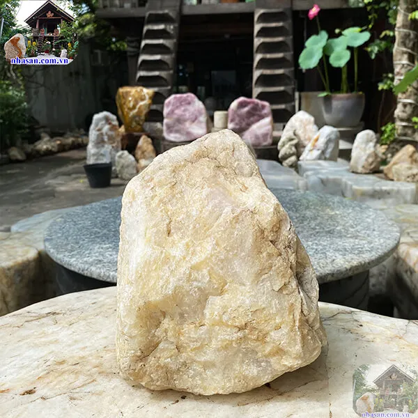 Đá thạch anh hồng thô 7kg-K173