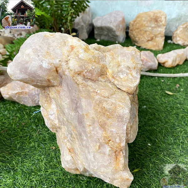 Đá thạch anh hồng thô khối 14kg-K147