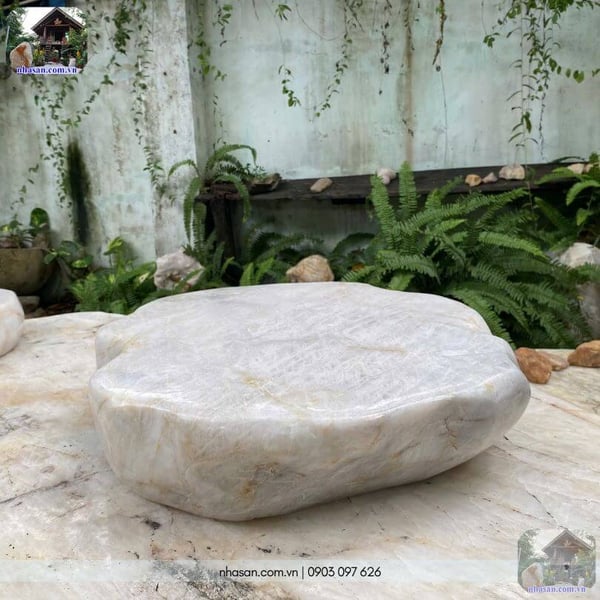 Bàn thiền đá thạch anh 48.5kg (52x46x11cm) BT05