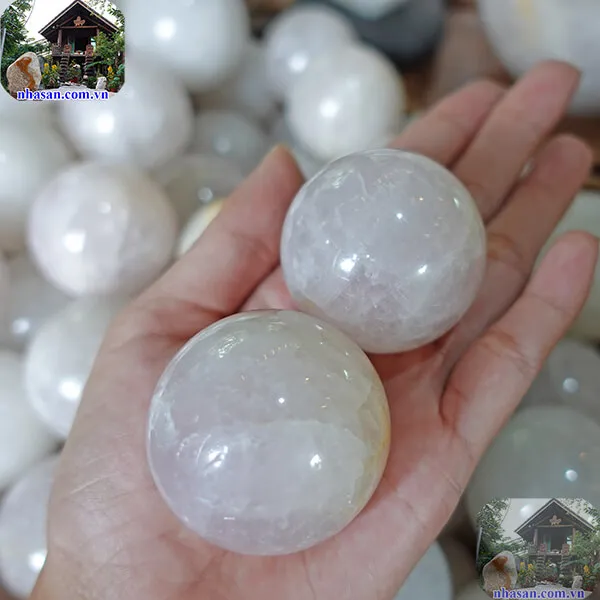 Bảo kiện cầu (bi lăn tay đá thạch anh) tự nhiên giúp đôi tay khỏe mạnh