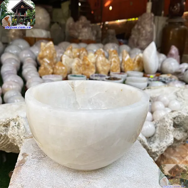 Bát đá thạch anh trắng 840gr-12.7cm B52