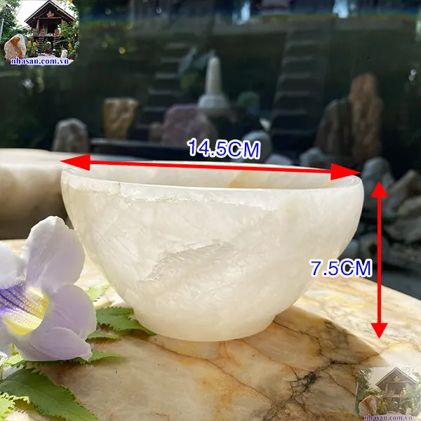 Bát đá thạch anh trắng 1.1kg -14.5cm B42