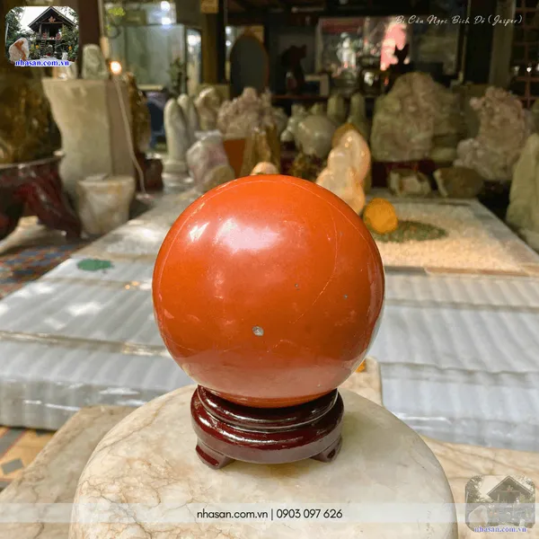Bi cầu ngọc bích đỏ (Jasper) 2.9kg - 13cm - QC1477